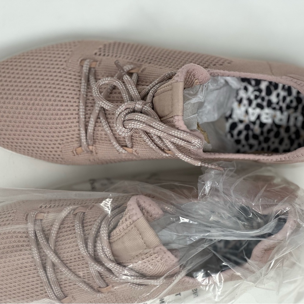 Women's Pink Athletic Shoes
